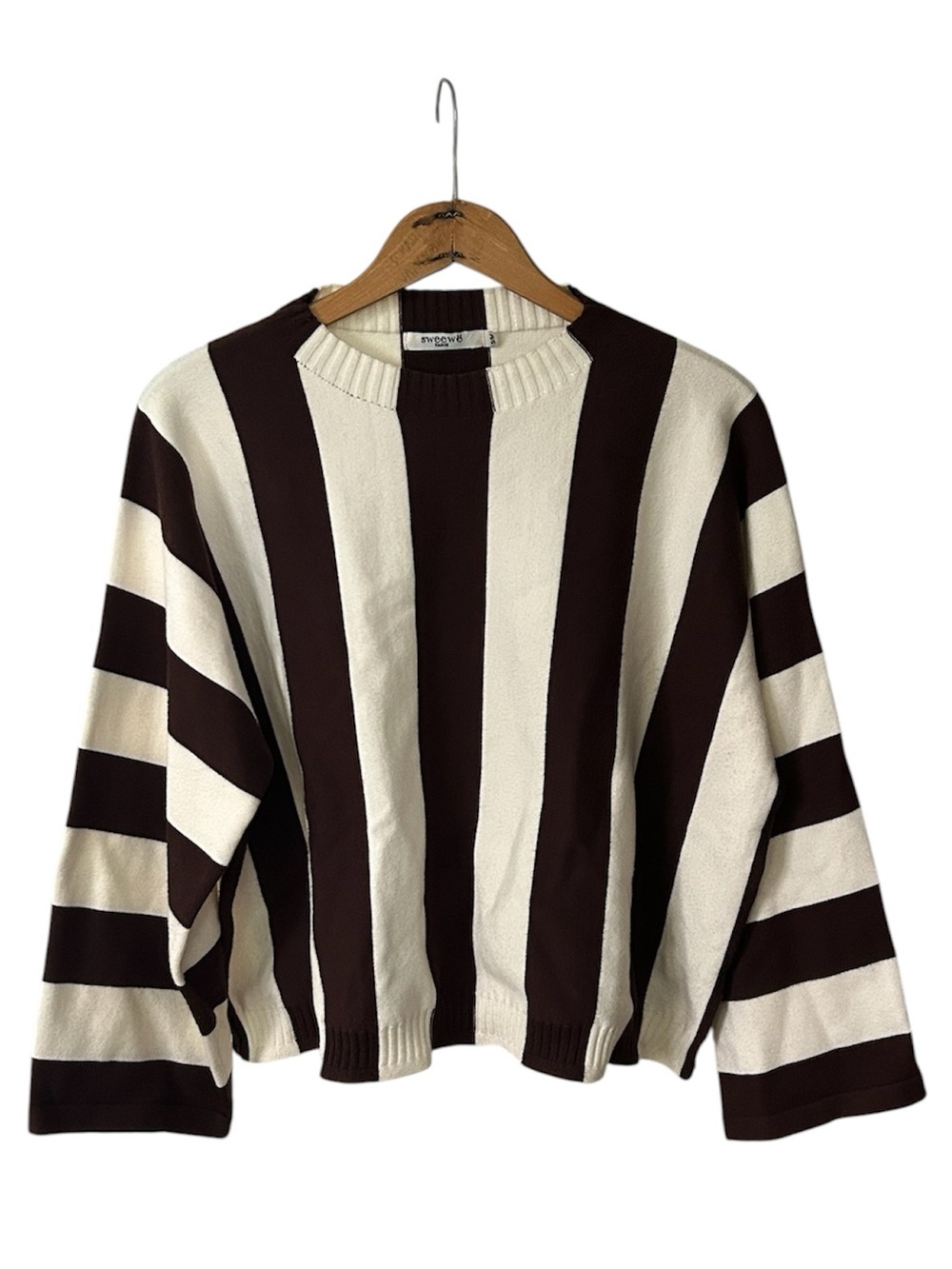 Sweewë | Women’s Brown/Cream Vertical Striped Cropped Wide Arm Boxy Sweater S/M